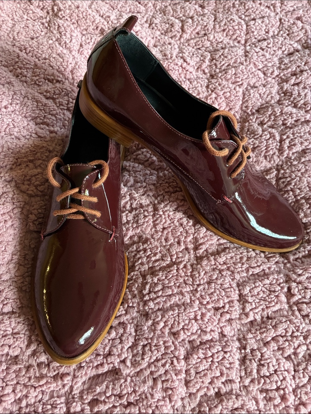 M4D3 Burgundy Patent Loafers Flats Size 9.5